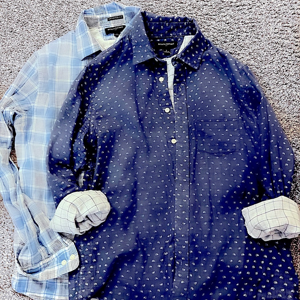 2 Mens Banana Republic Button Down Semi Casual Shirts